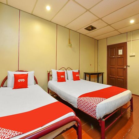Oyo 90627 Pulau Ketam Inn Кланг Экстерьер фото