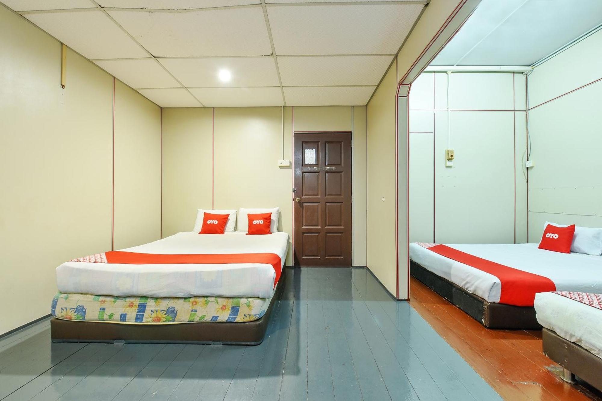 Oyo 90627 Pulau Ketam Inn Кланг Экстерьер фото