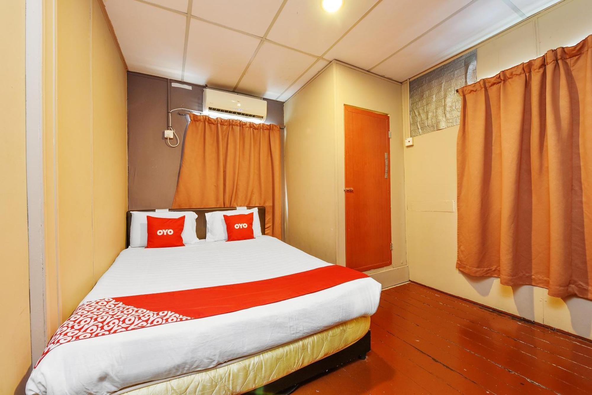 Oyo 90627 Pulau Ketam Inn Кланг Экстерьер фото